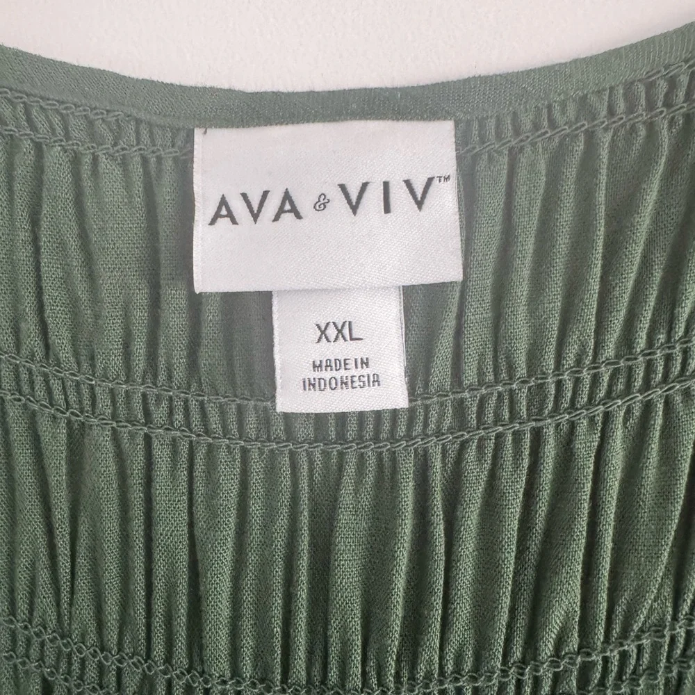 Ava & Viv Green Maxi Dress with Bishop Sleeves - Picture 3 of 3